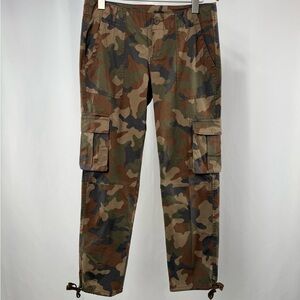 Sundance Low Rise Cargo Pants in Camo Size 4 Petite